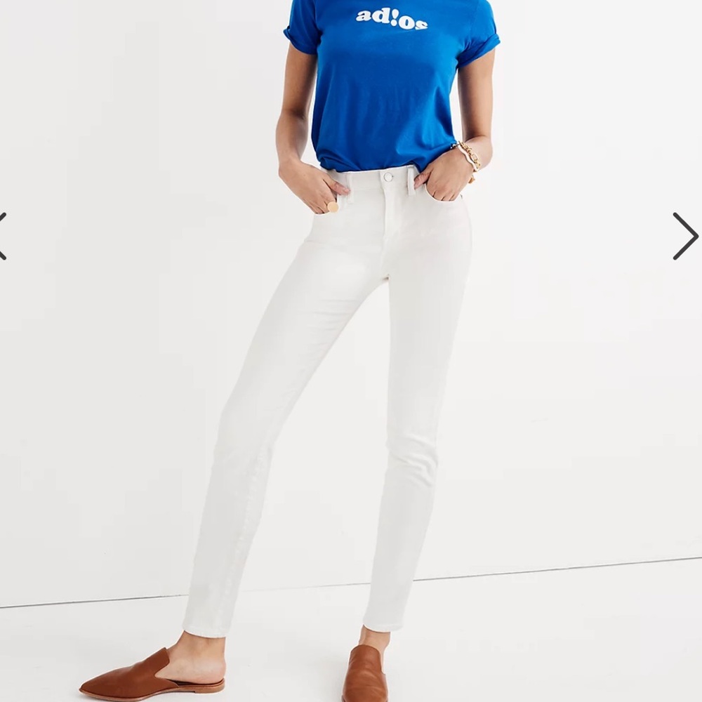 9" High-Rise Skinny Jeans in Pure White